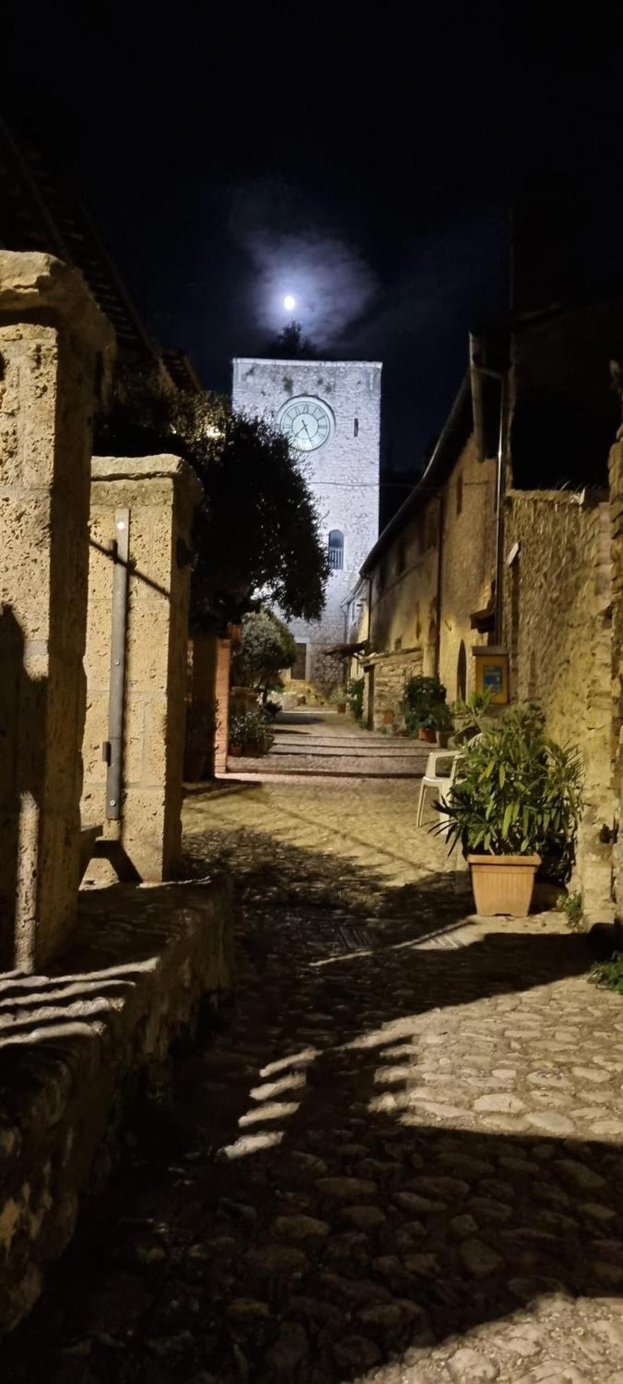 Cuore Del Castello Arrone Exteriör bild